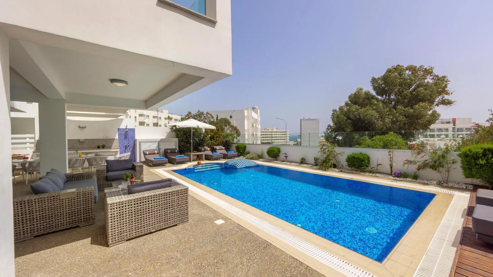 Fig Tree Bay Residences 4 Protaras Villa