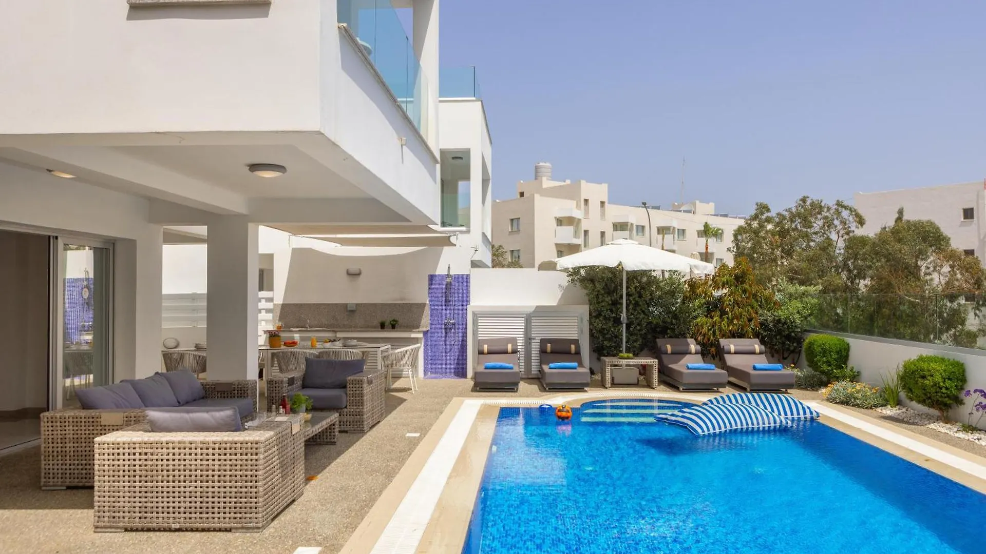 Fig Tree Bay Residences 4 Protaras Villa