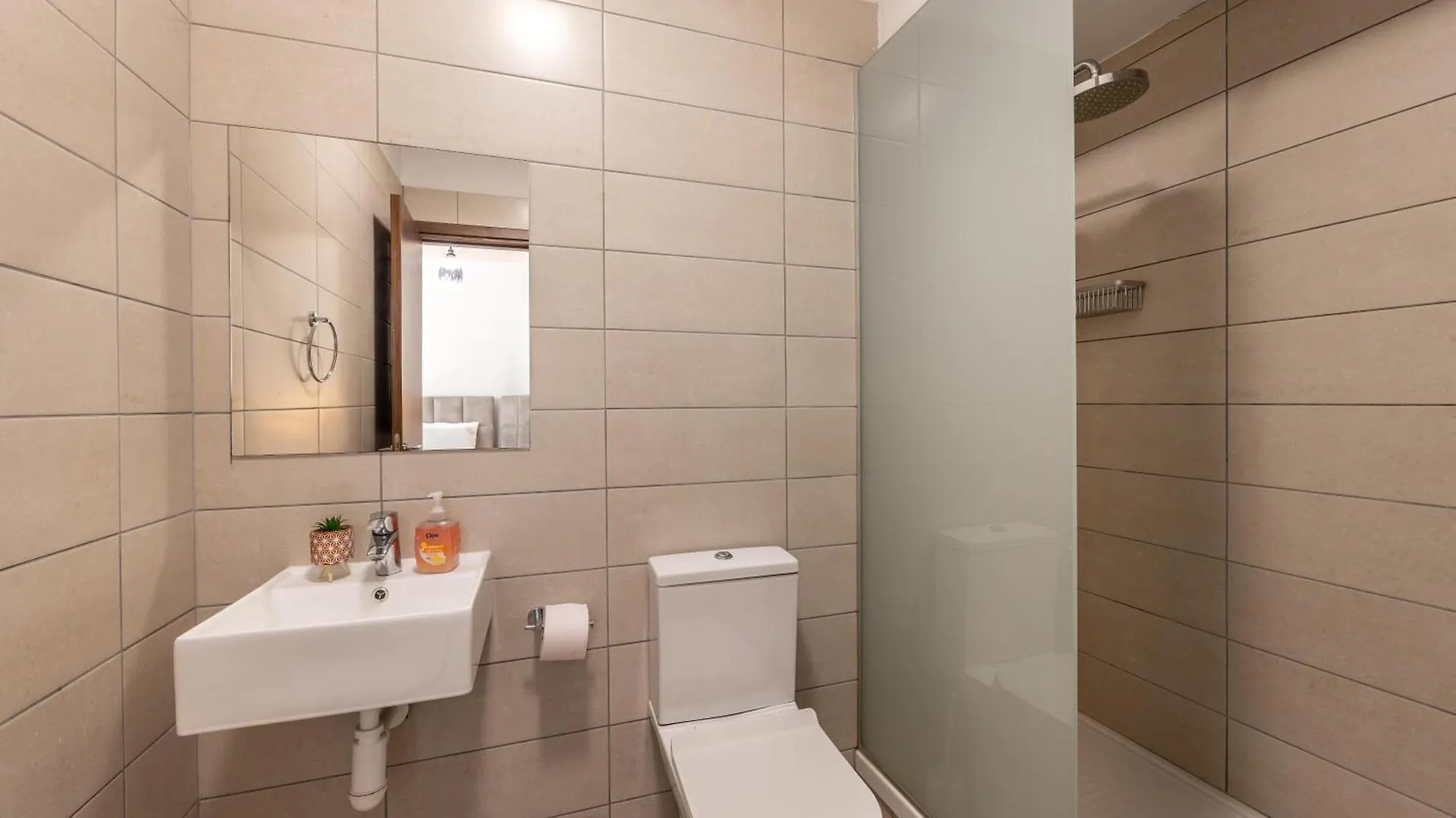פרוטאראס Fig Tree Bay Residences 4 0*,